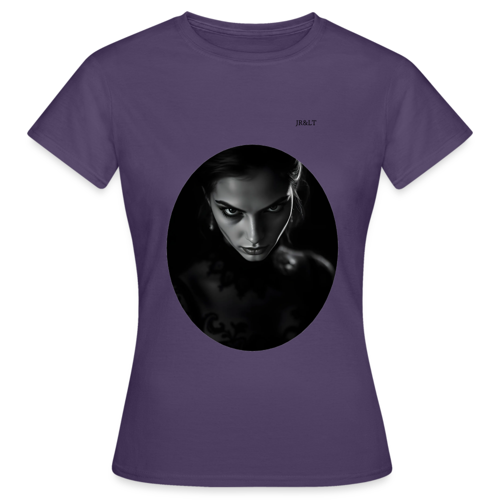 SULTRY TEMPTRESS - WOMEN'S CLASSIC T-SHIRT - dark purple
