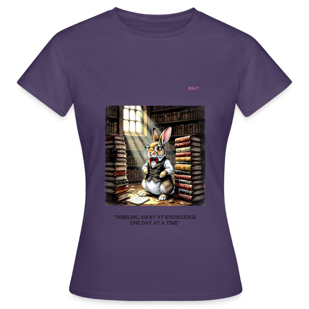 "PROFESSOR FLUFFY" - WOMEN'S CLASSIC T-SHIRT - dark purple